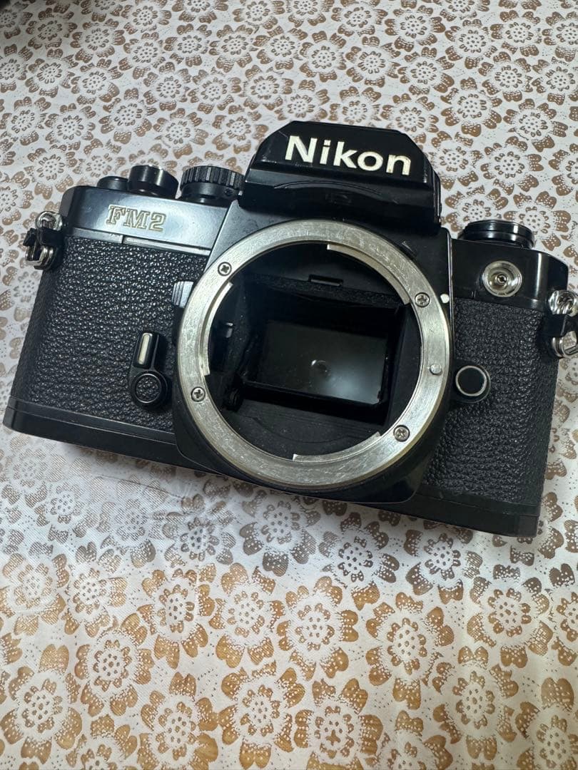 ニコン　Nikon New FM2 ボディ フィルムカメラ