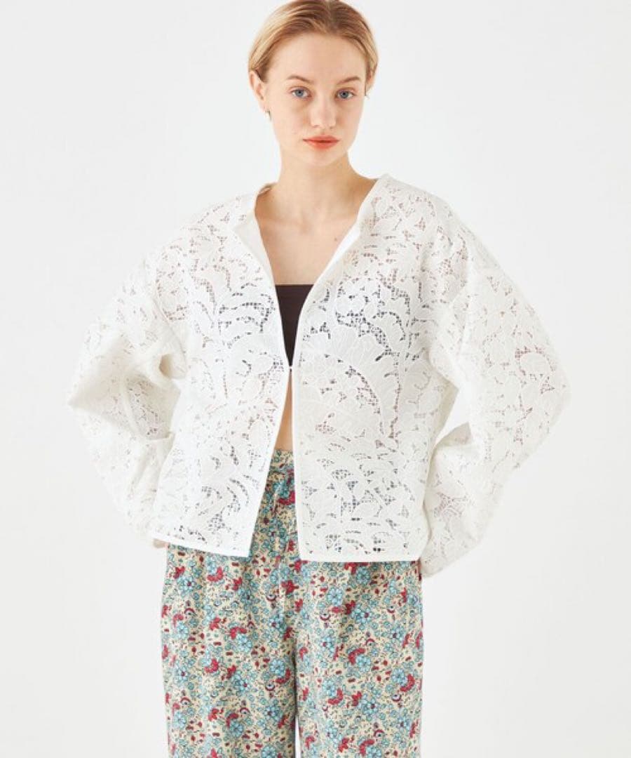 【専用】SOULEIADO コットンエンブロイダリー ブルゾン【M】