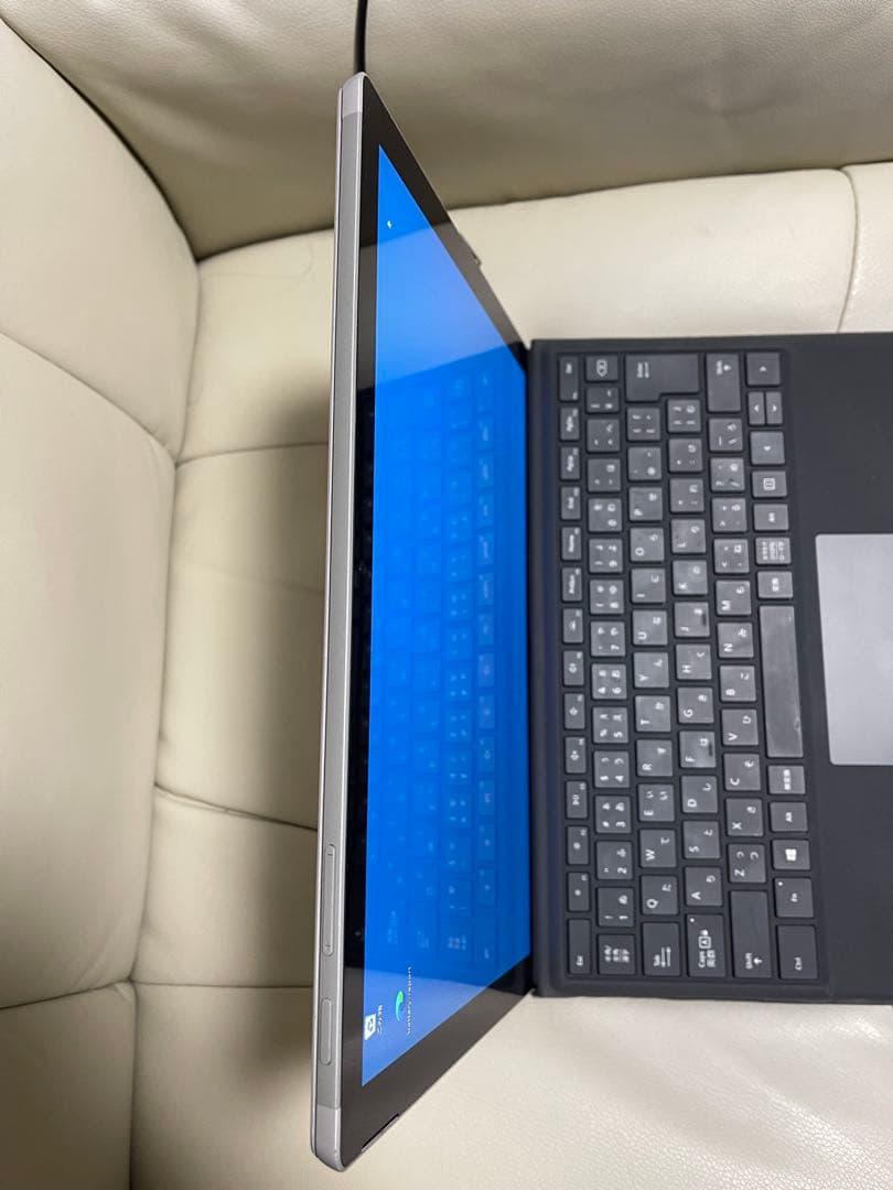 Windowsタブレット本体 Microsoft Surface Pro6 (8GB/256GB)