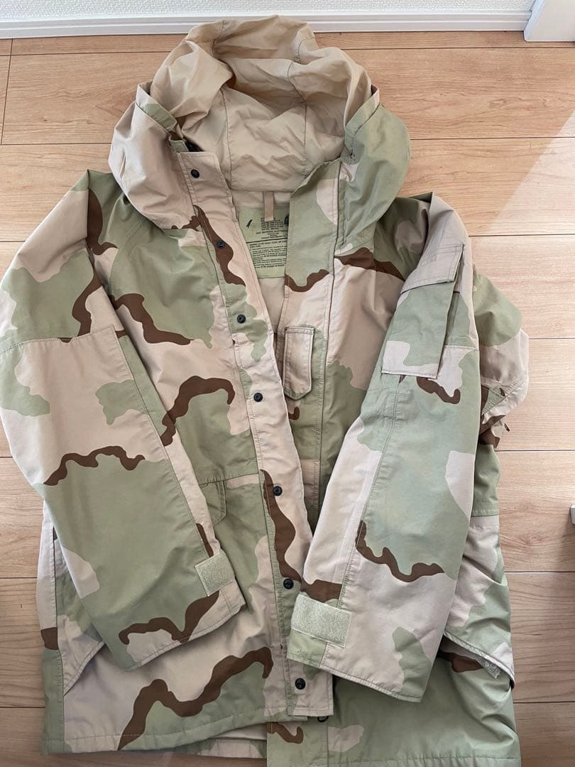 実物 ECWCS ゴアテックスパーカー デザートカモ ヴィンテージ 希少サイズ