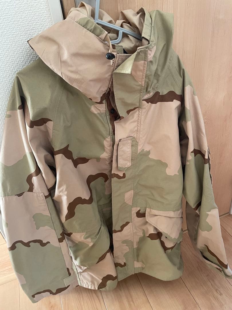 実物 ECWCS ゴアテックスパーカー デザートカモ ヴィンテージ 希少サイズ