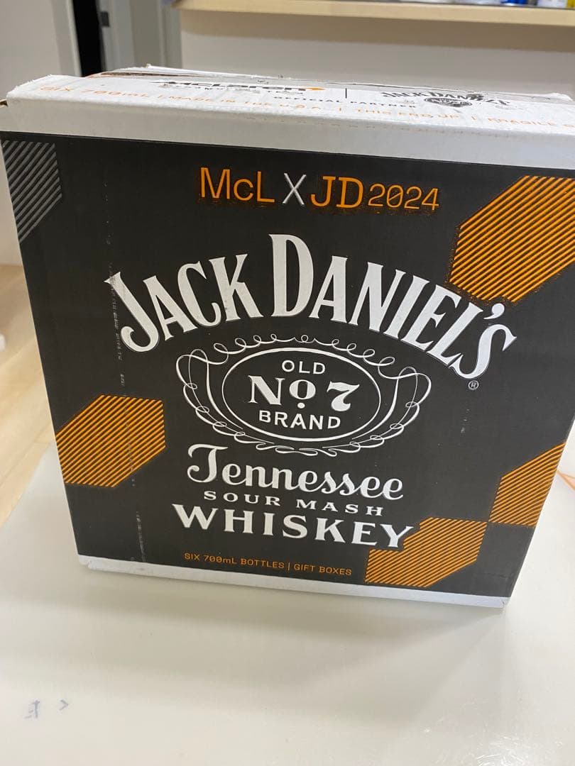 Jack Daniel's テネシーウイスキー ギフトボックス 6本入り