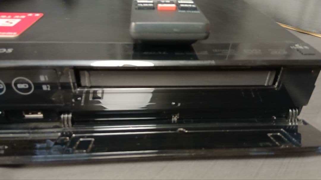 500GB シャープ AQUOS BDレコーダー☆BD-W570☆リモコン付 1