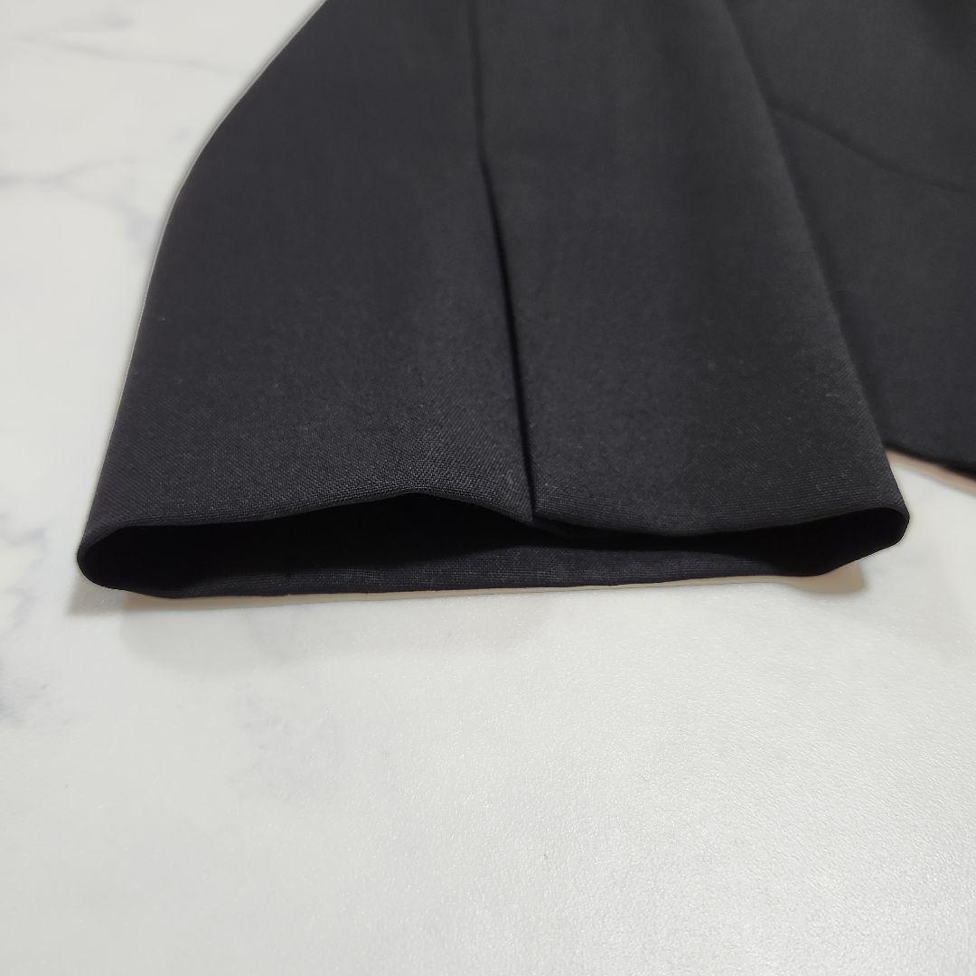 バーバリーロンドン　スカートスーツ　セットアップ　イタリア製生地　40　ブラック