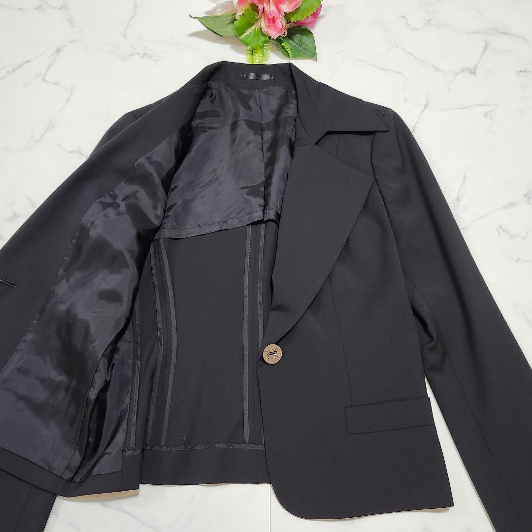 バーバリーロンドン　スカートスーツ　セットアップ　イタリア製生地　40　ブラック