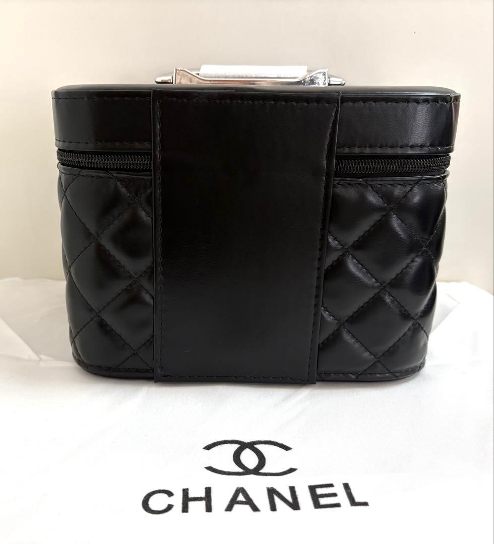 シャネル　バニティポーチ　メイクポーチ　ノベルティ