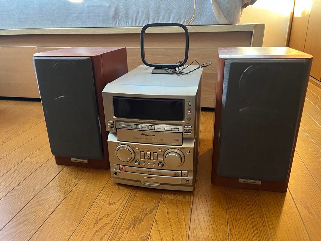 ミニコンポ シルバー ブラウン 2スピーカー