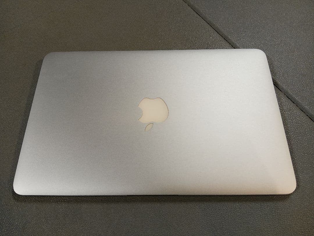 【美品】Apple MacBook Air Early 2014