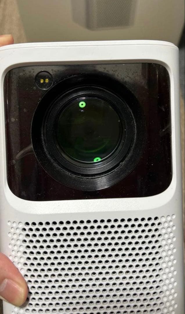 emotn プロジェクター