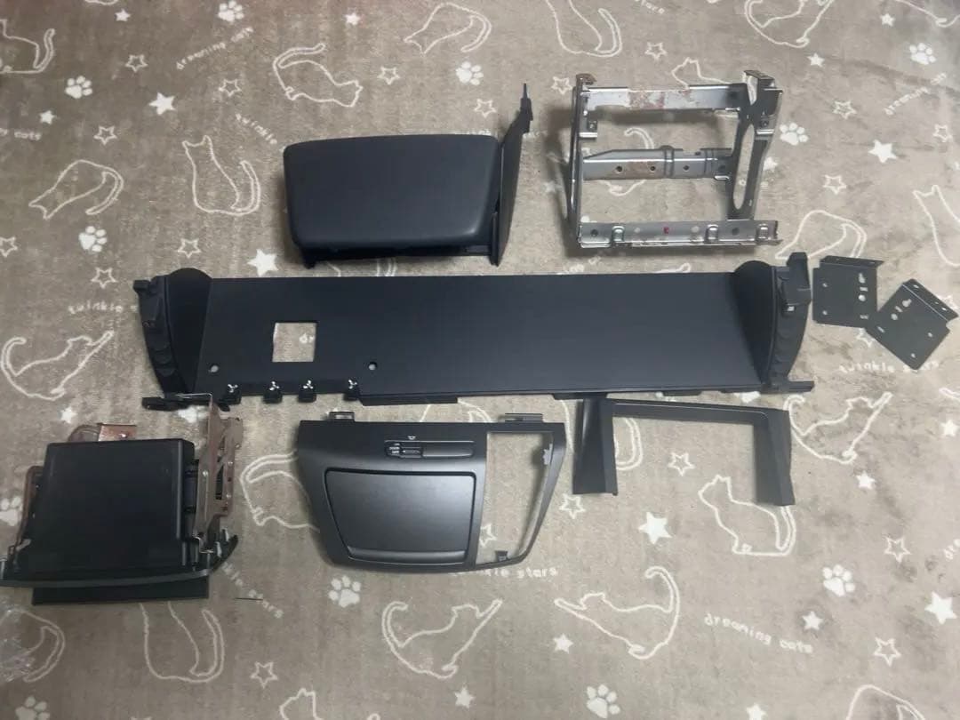 希少　エリシオン　社外ナビ取り付けキット