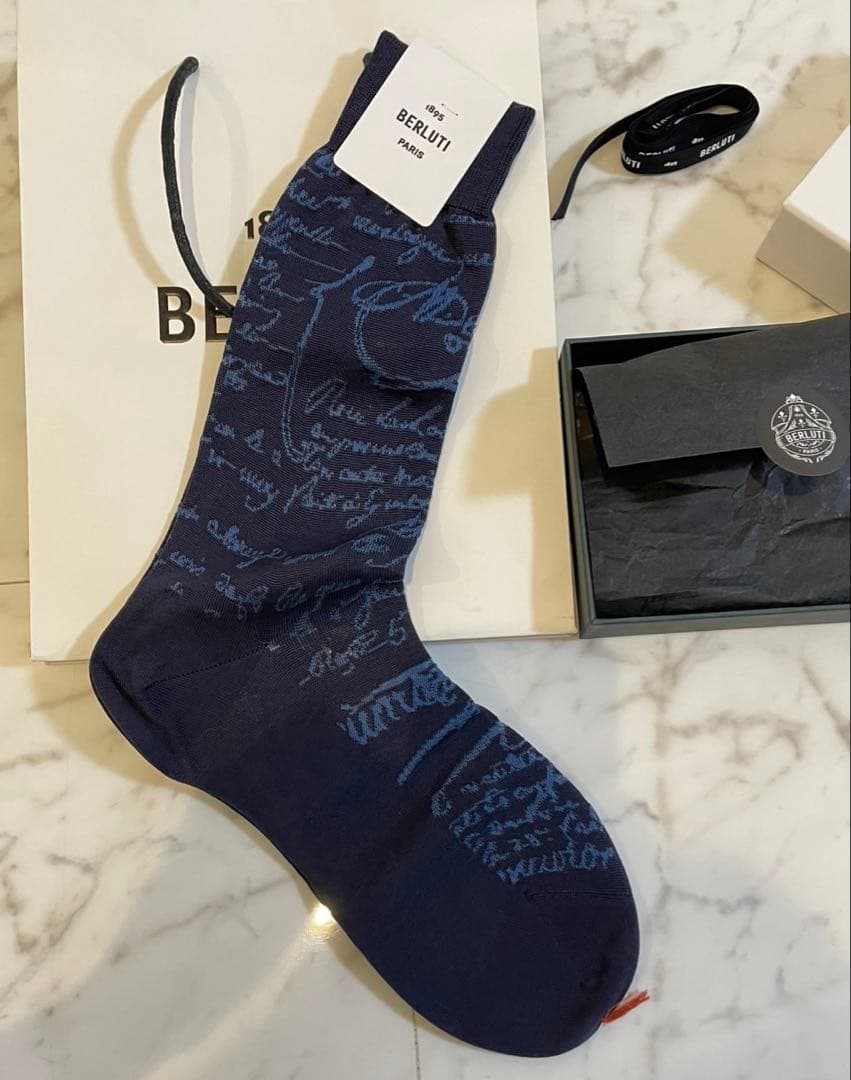 新品タグ付未使用⭐︎ベルルッティ カリグラフィー ソックス　コットン⭐︎ネイビー
