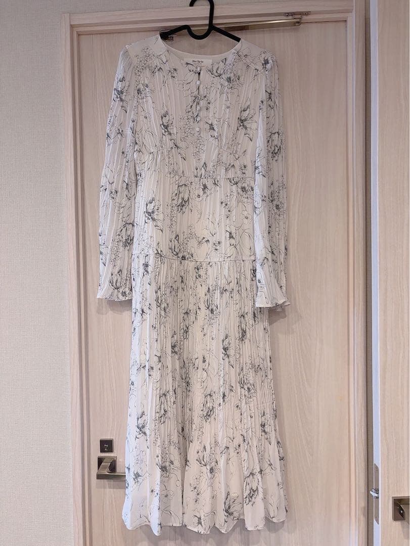 herlipto◯Tiered Floral Pleated Dress
