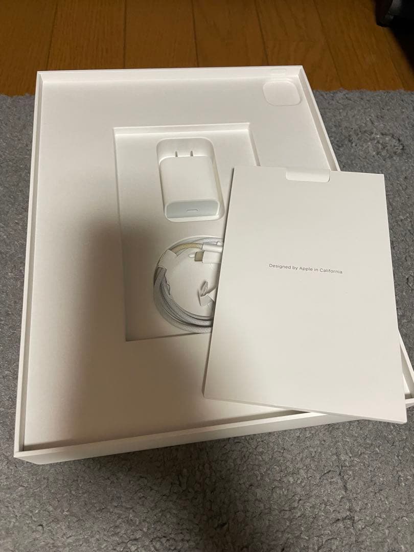 iPad Pro 12.9インチ(第6世代)