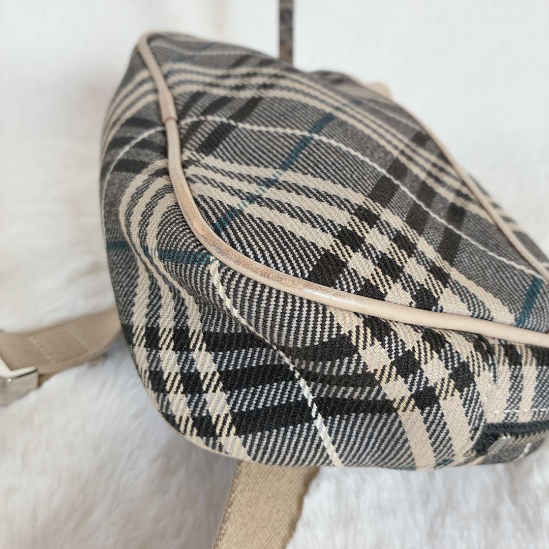 バーバリーブルーレーベル チェック柄 ボディバッグ ウエストポーチ ベージュ系