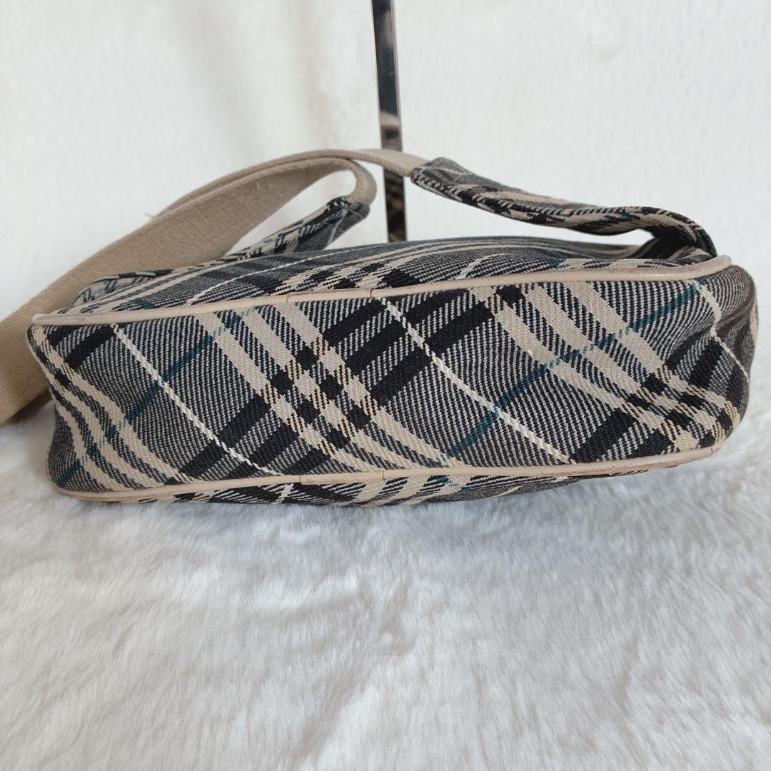 バーバリーブルーレーベル チェック柄 ボディバッグ ウエストポーチ ベージュ系