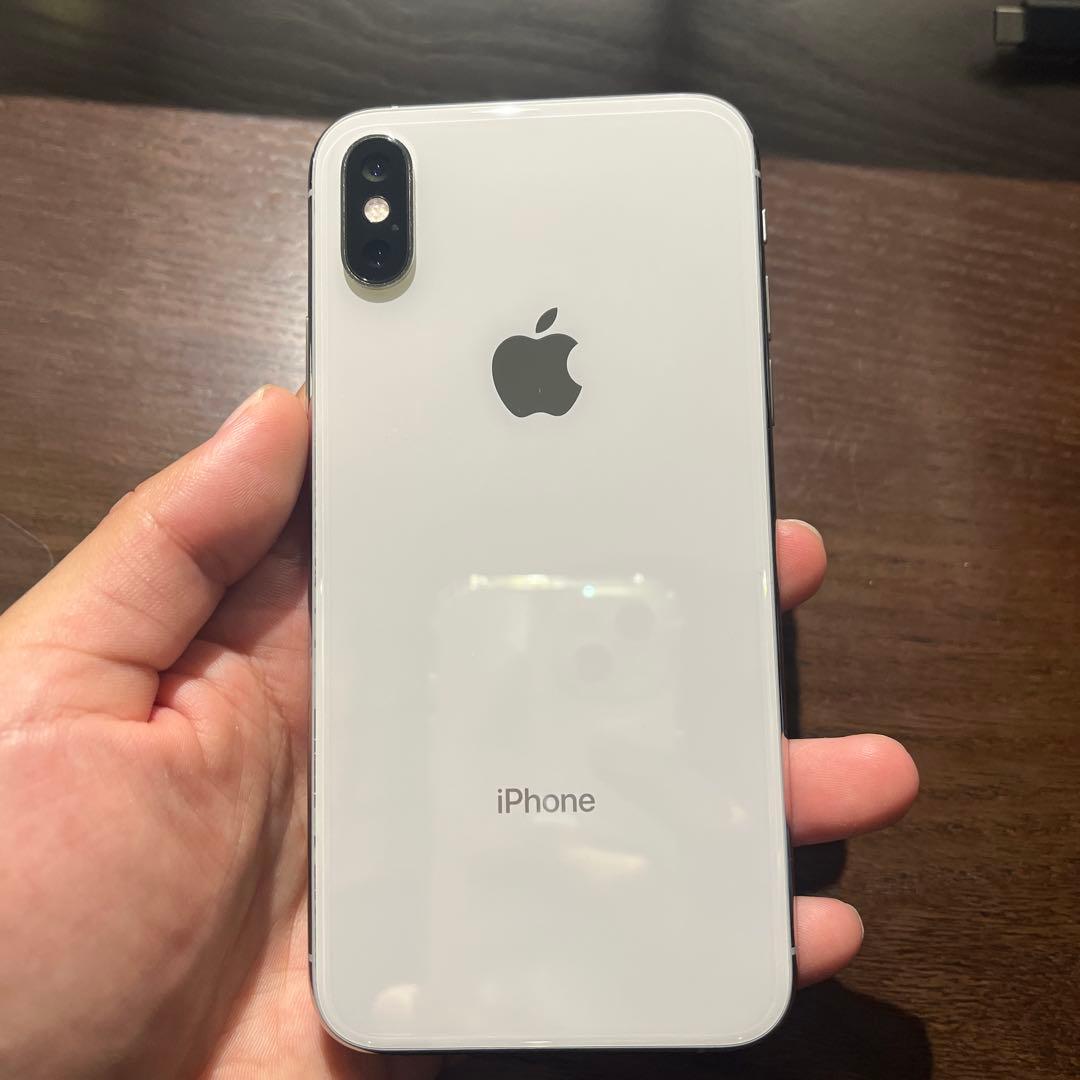 Apple iPhoneXS 64GB シルバー
