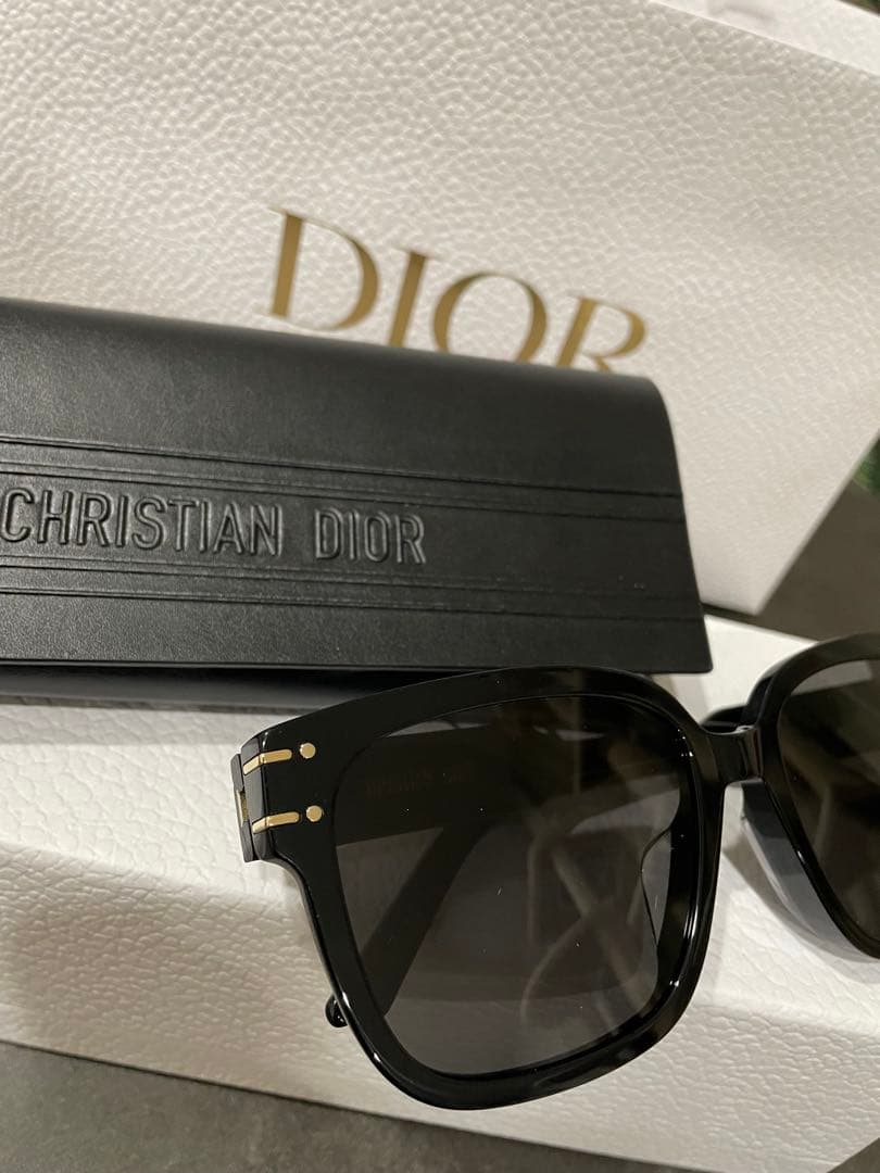 DiorSignature サングラス