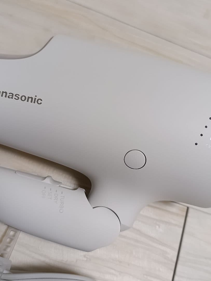 パナソニック ナノケア Panasonic EH-NA0G 22年製 WH