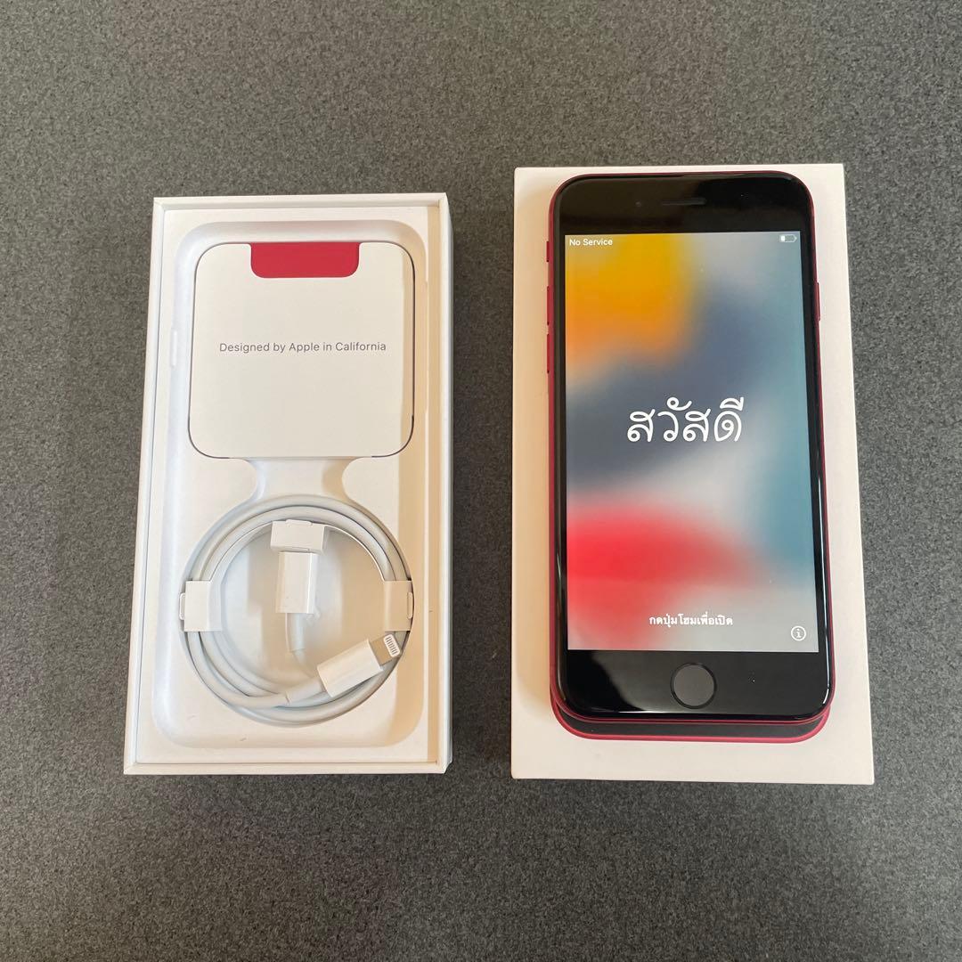 Apple iPhone SE (第3世代) 本体　レッド