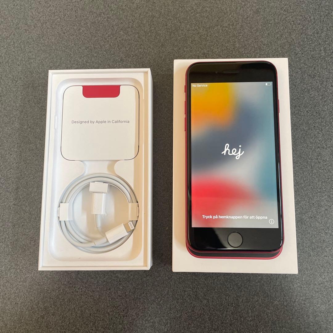 Apple iPhone SE (第3世代) 本体　レッド