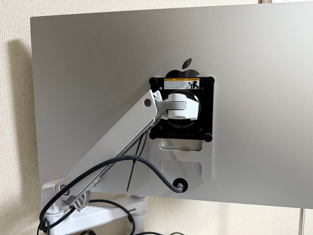 Studio Display Nano-texture+モニターアーム