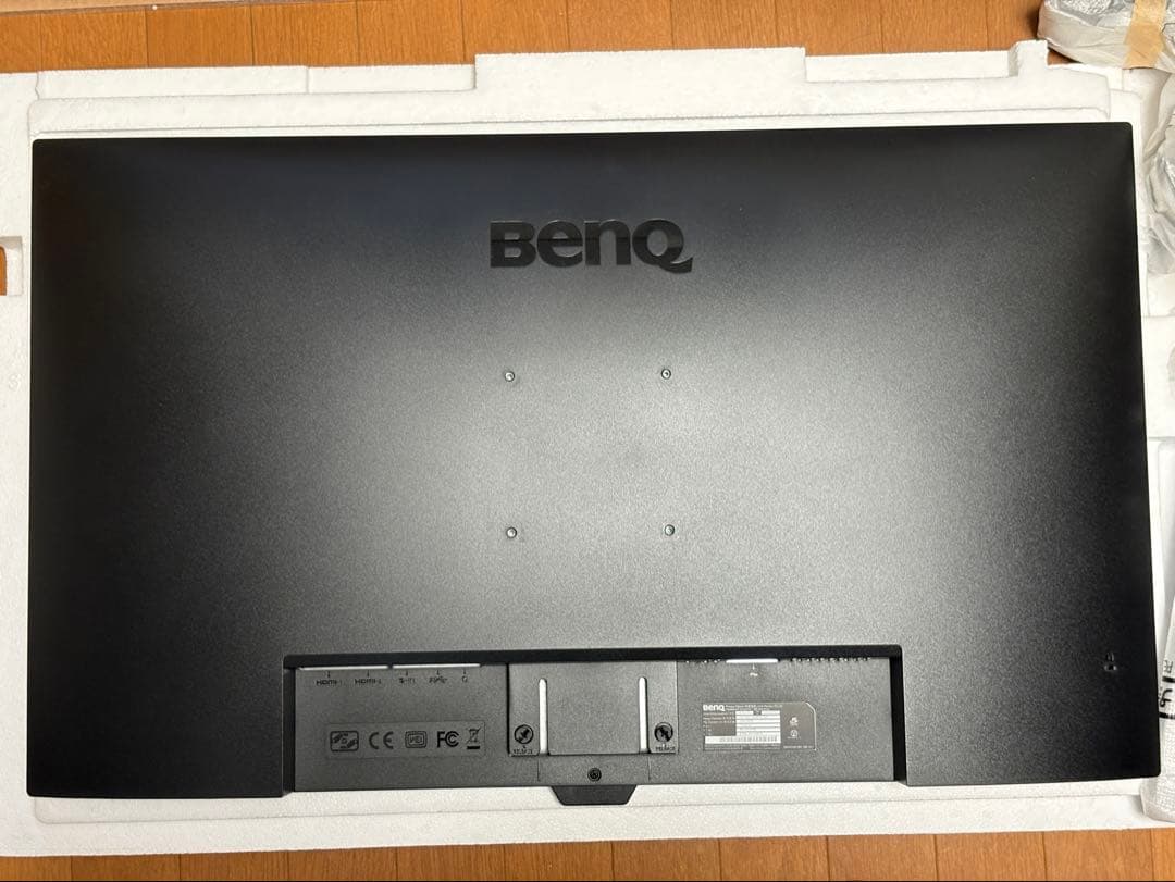 BenQ EW3270U 32インチ モニター