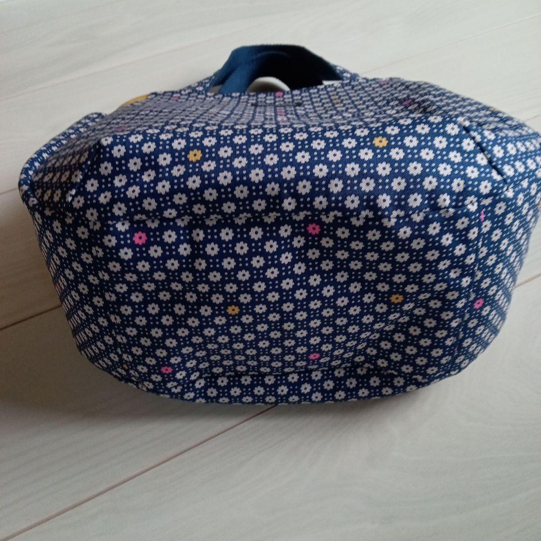 専用品　チューリップバッグ•三角マチファスナーポーチ•ポーチ2点　　ハンドメイド