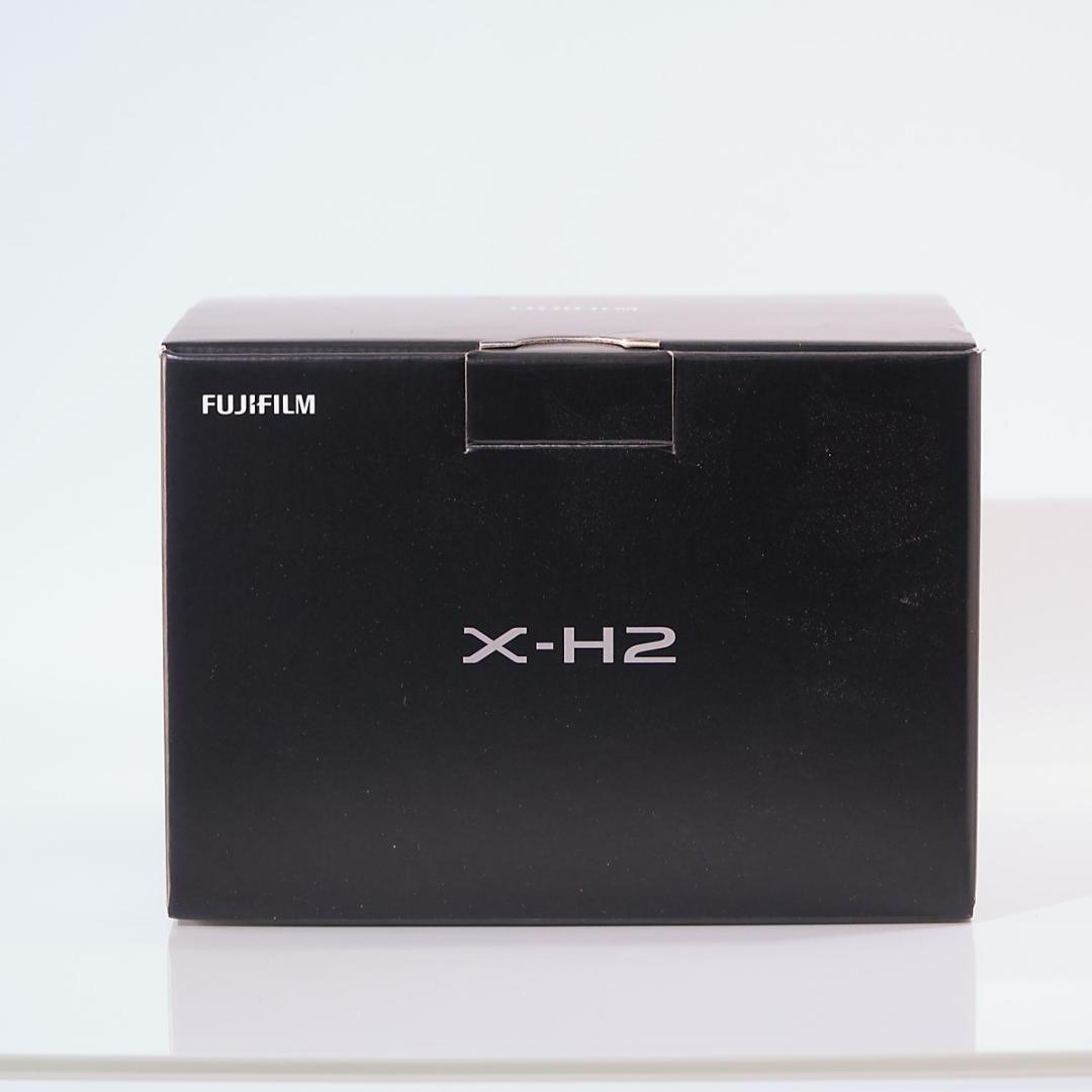 【美品】FUJIFILM X-H2 ボディ＋チャージャー・バッテリー2個