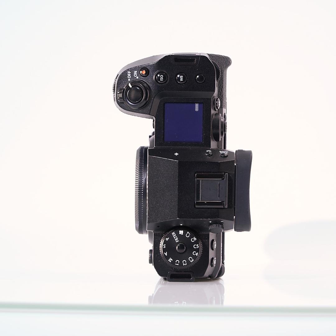 【美品】FUJIFILM X-H2 ボディ＋チャージャー・バッテリー2個