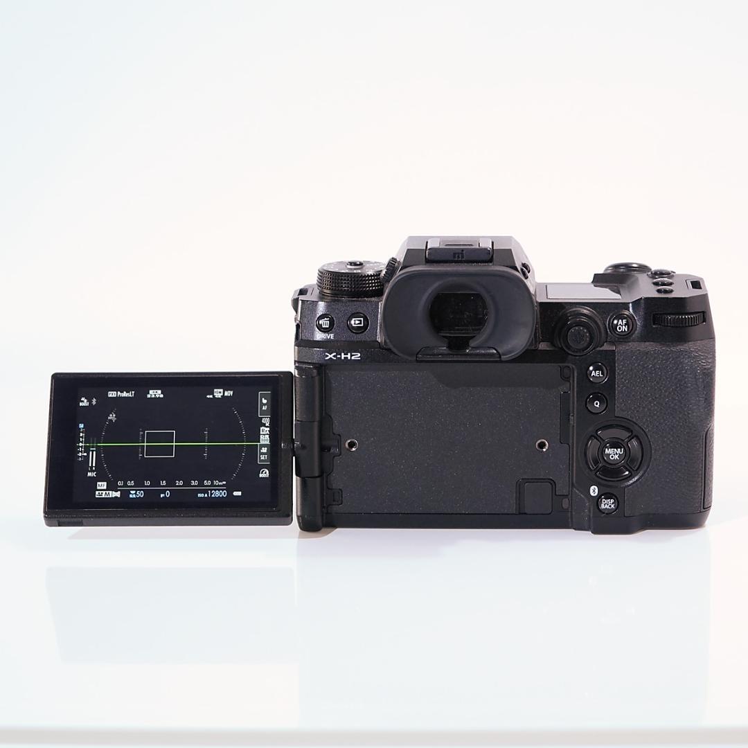 【美品】FUJIFILM X-H2 ボディ＋チャージャー・バッテリー2個