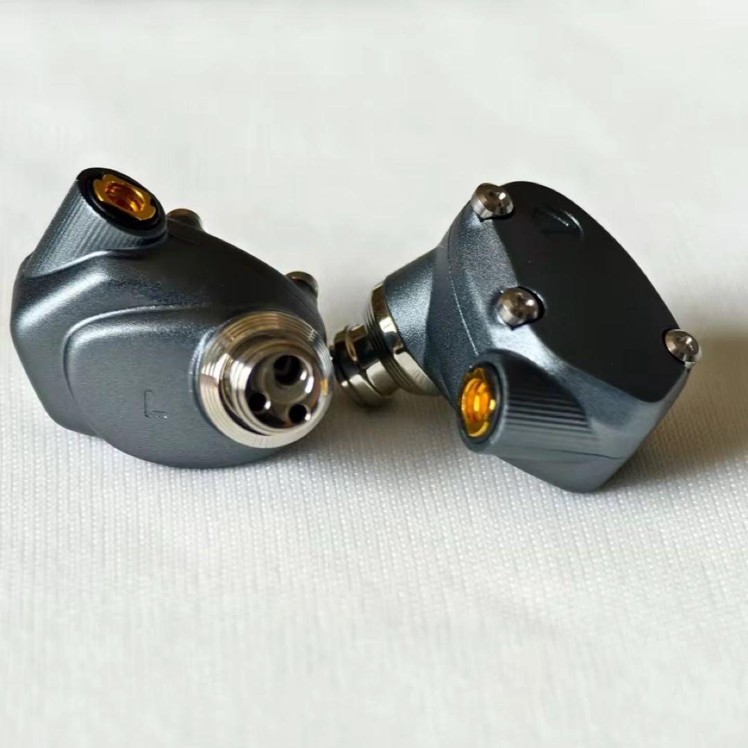 ANDROMEDA S DIYイヤホン