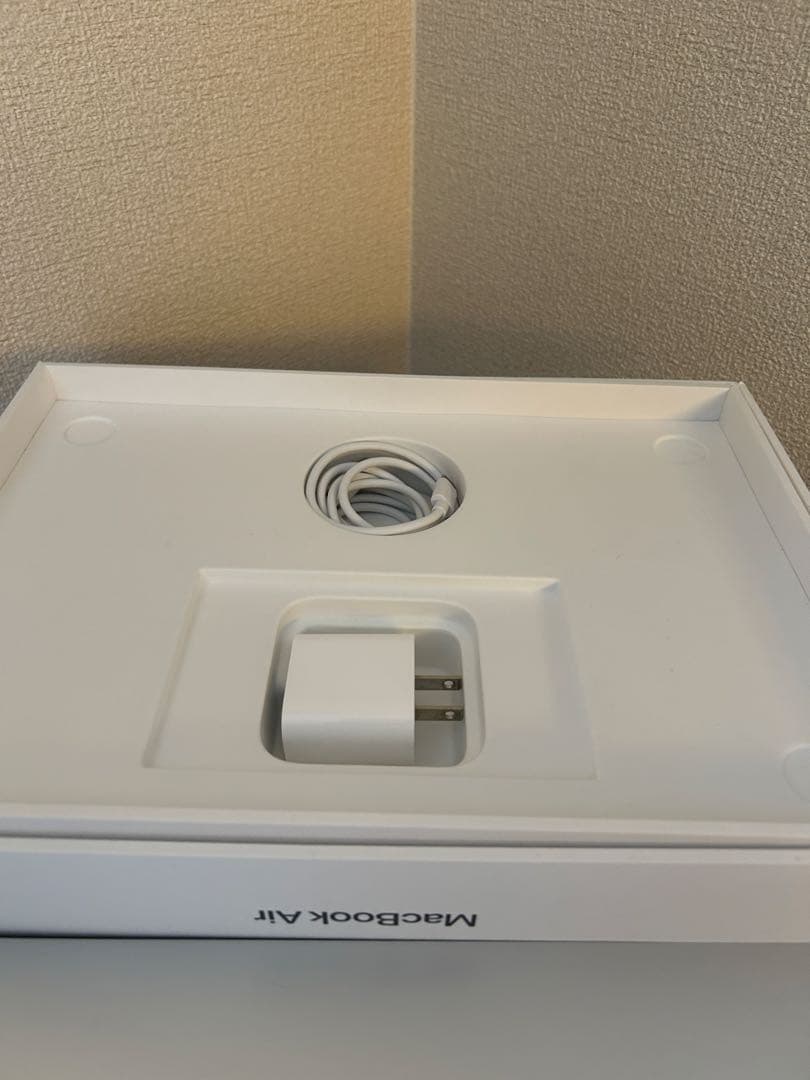 MacBook本体 MacBook Air M1 8GB 256GB