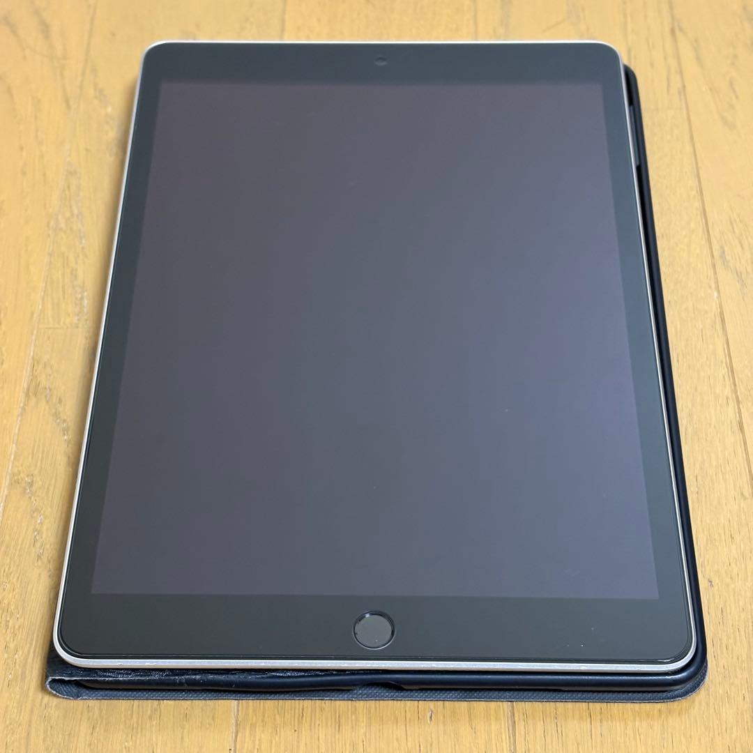 iPad シルバー 第９世代６４GB本体wi-fiモデル、バッテリー98％