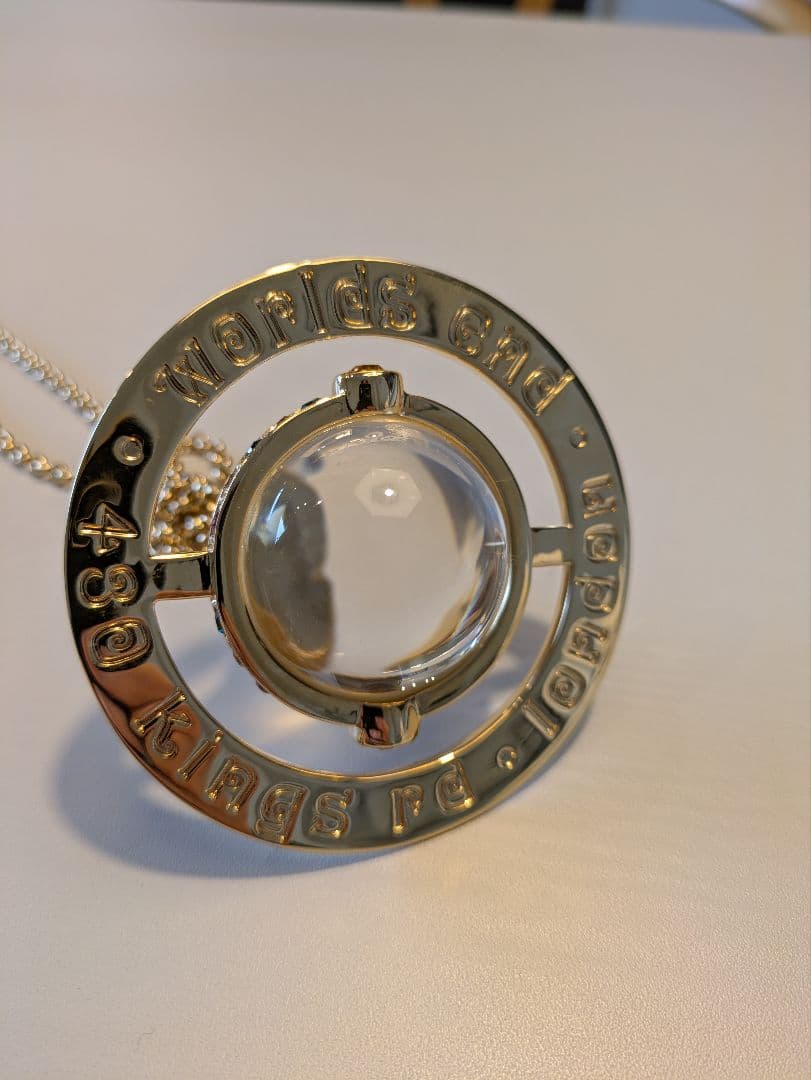 Vivienne Westwood ジャイアントオーブ