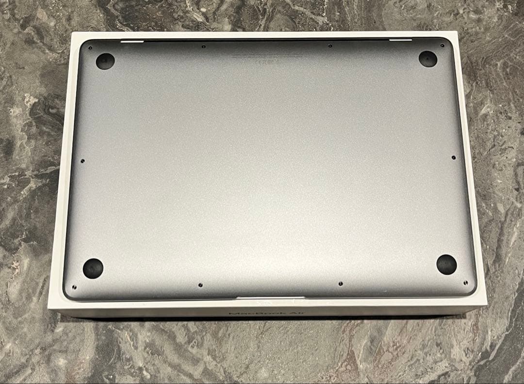 MacBook Air M1 メモリ8GB ストレージ256GB シルバー