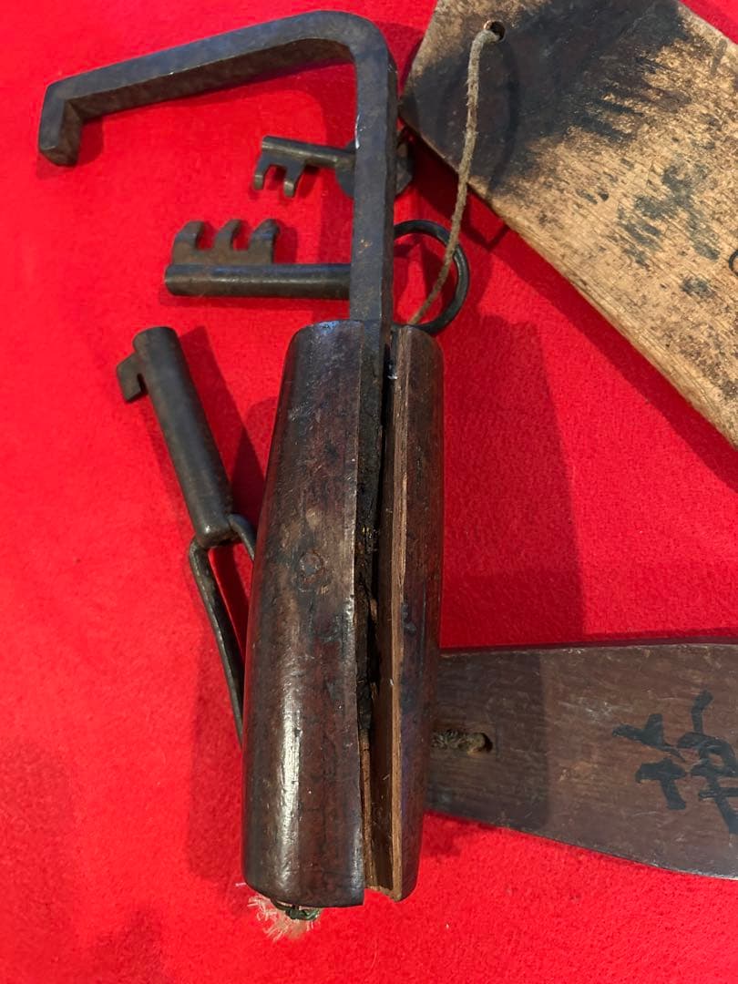 松平家の蔵の鍵　古いカギ　松平氏印　江戸時代　外扉と内扉用　希少