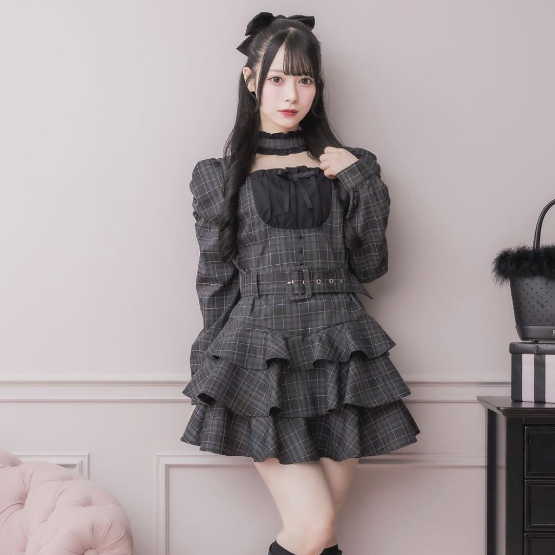 【お値下げしました】pium ピウム チョーカーフリルティアードワンピース