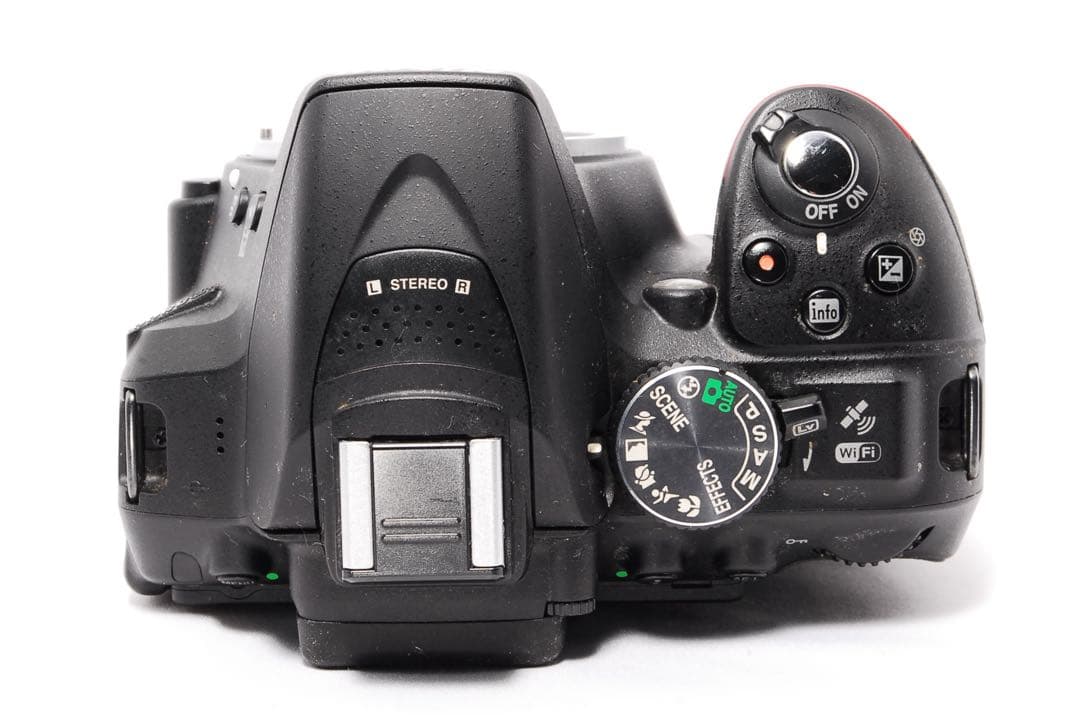 シャッター数少なめ◆Nikon D5300◆WiFiで楽々転送◆一眼レフカメラ◆