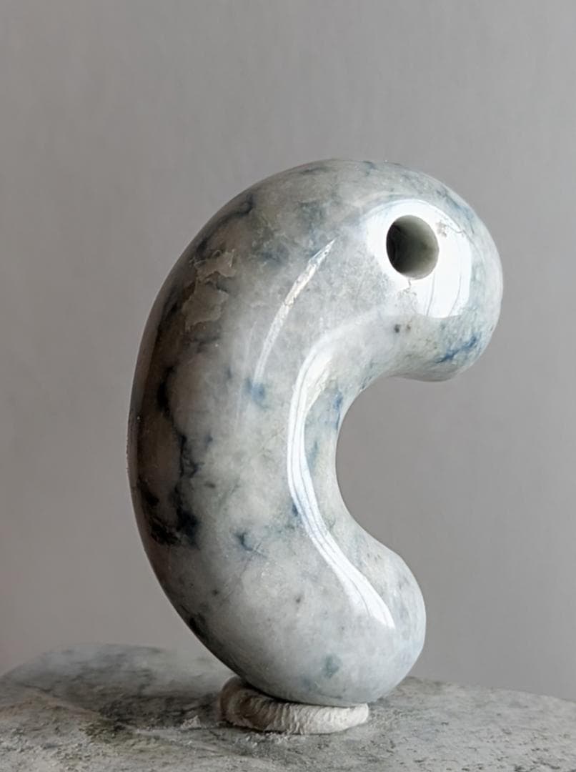 t*t様 横川翡翠勾玉　糸魚川翡翠勾玉　青翡翠　国石