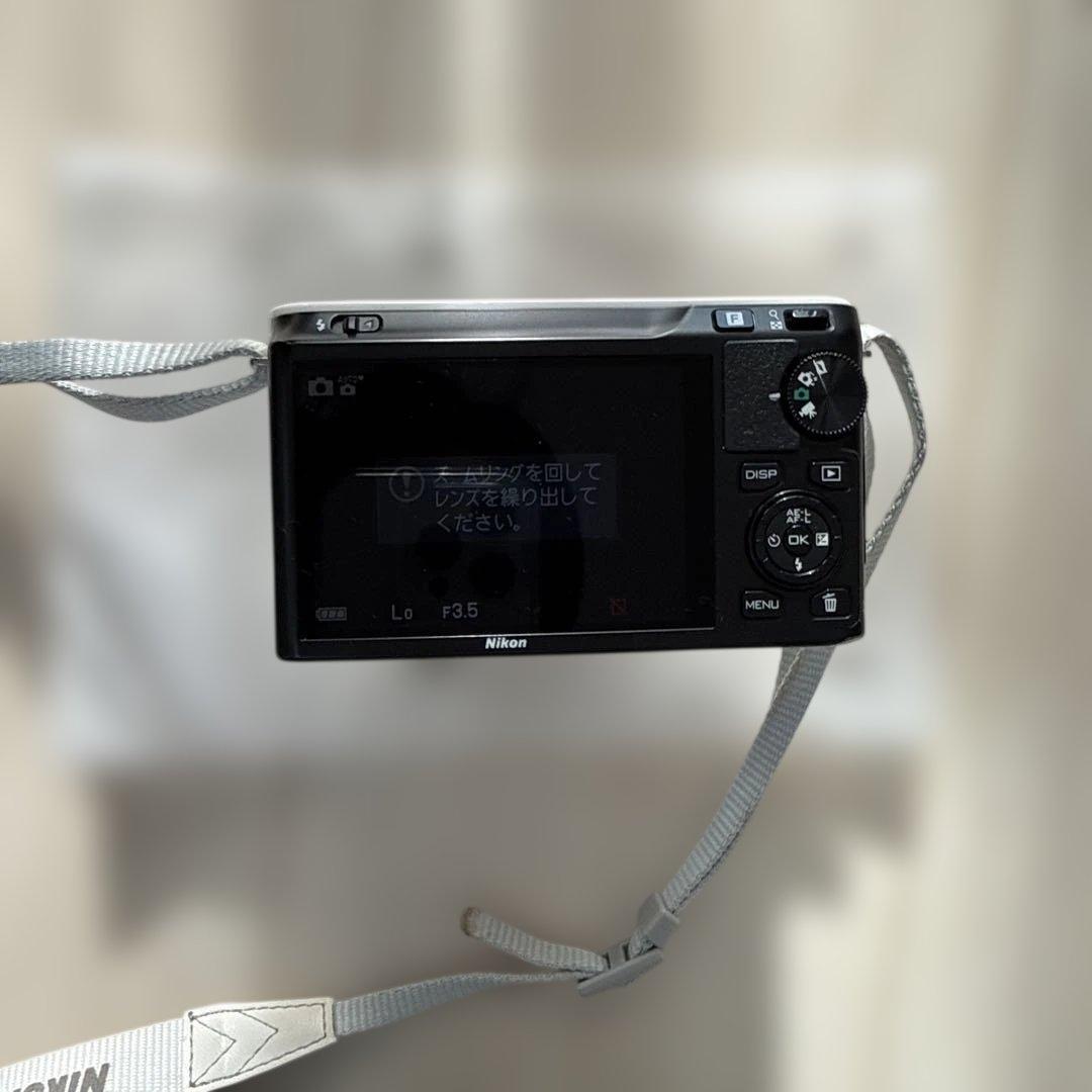 ニコン　Nikon カメラ