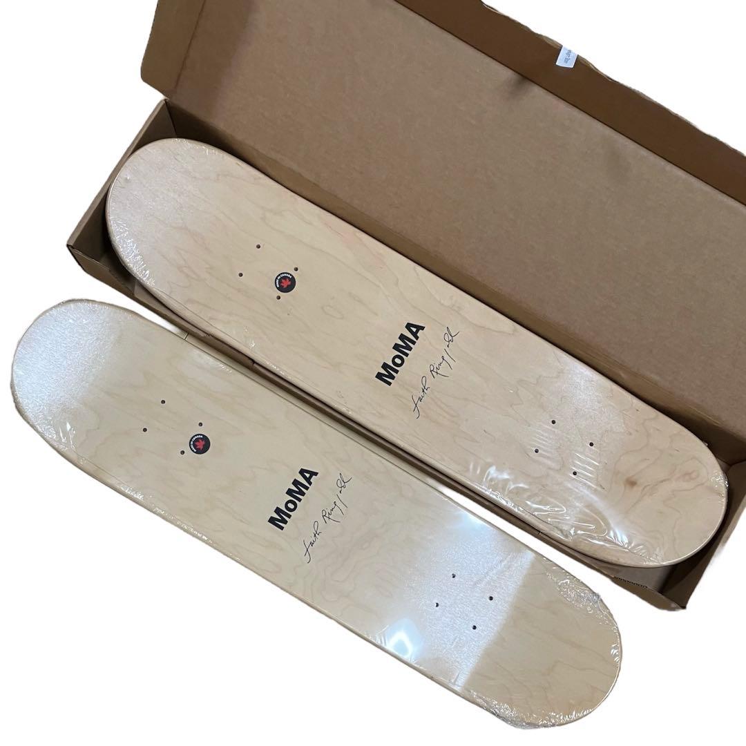 新品 MoMA ニューヨーク近代美術館 フェイスリングゴールド スケートボード
