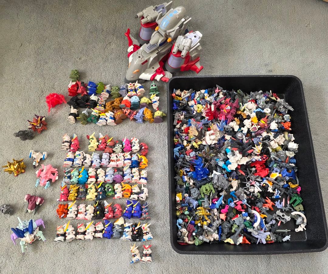 SD ガンダムフルカラー ガシャポン　100体以上　+　sdミネルバ