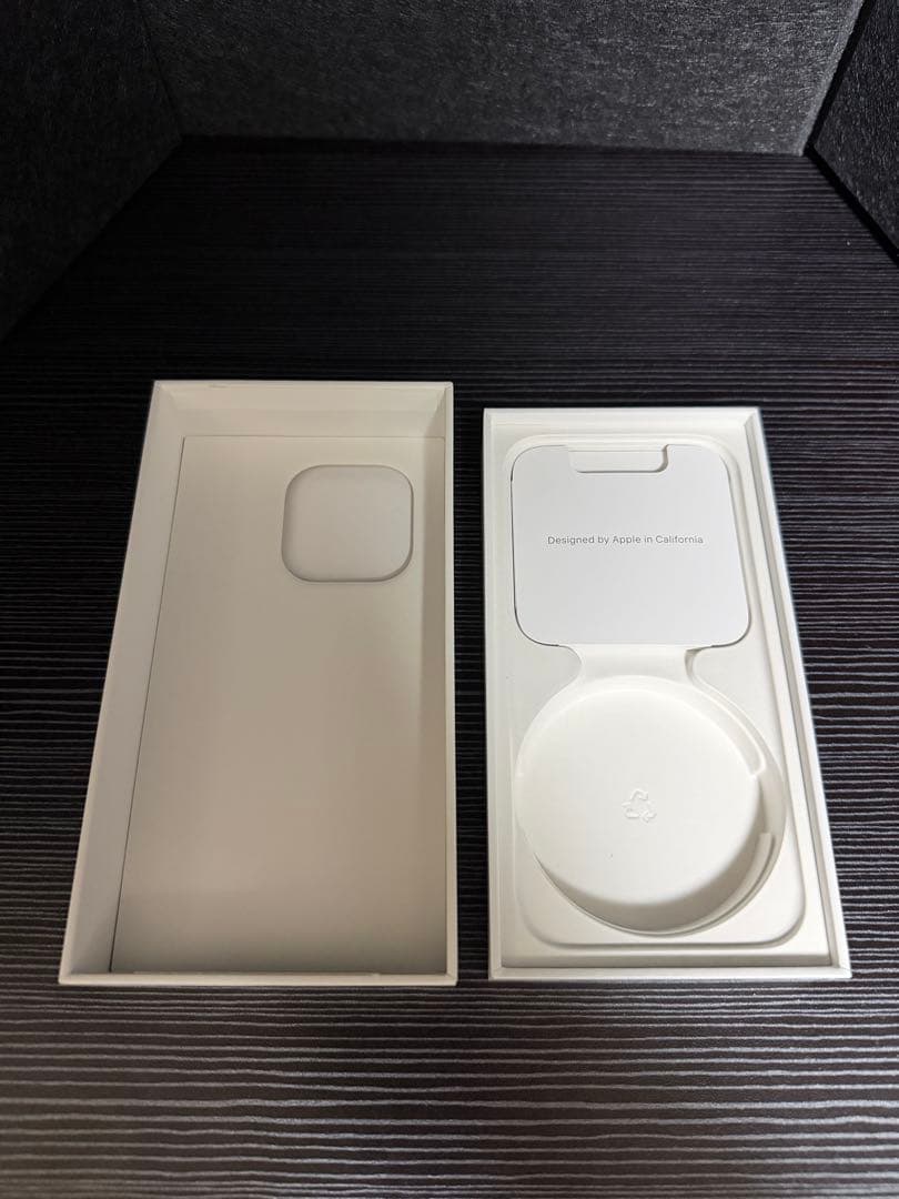 美品❗️Apple iPhone 15 Pro 256GBブラック 本体✨