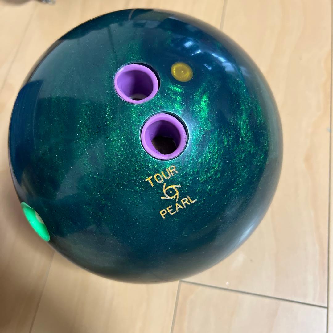 STORM IQ Tour エメラルド ボウリングボール 15ポンド