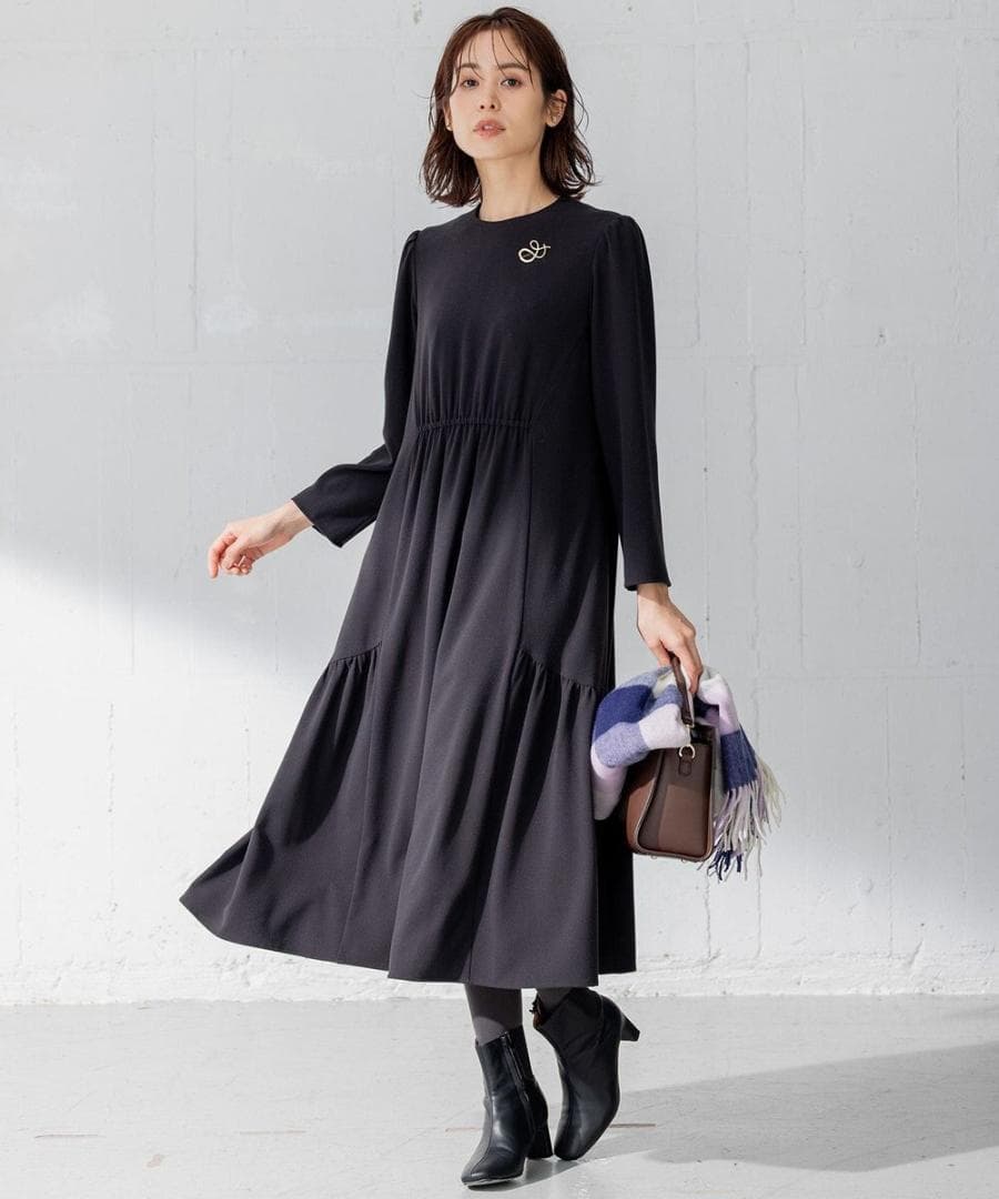 美品！組曲　ウォームジョーゼットティアード ワンピース　ブラック