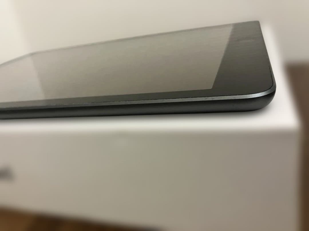 【即利用可】Apple iPad 32GB 本体 充電器付 第7世代 Wi-Fi