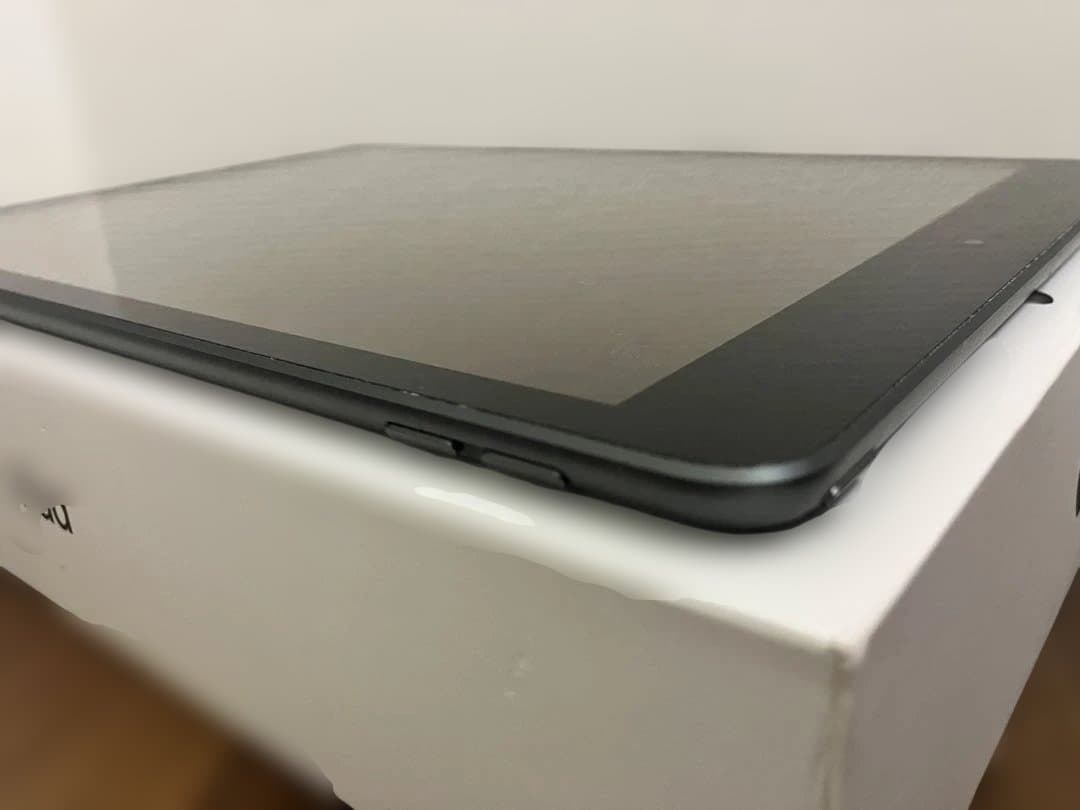 【即利用可】Apple iPad 32GB 本体 充電器付 第7世代 Wi-Fi