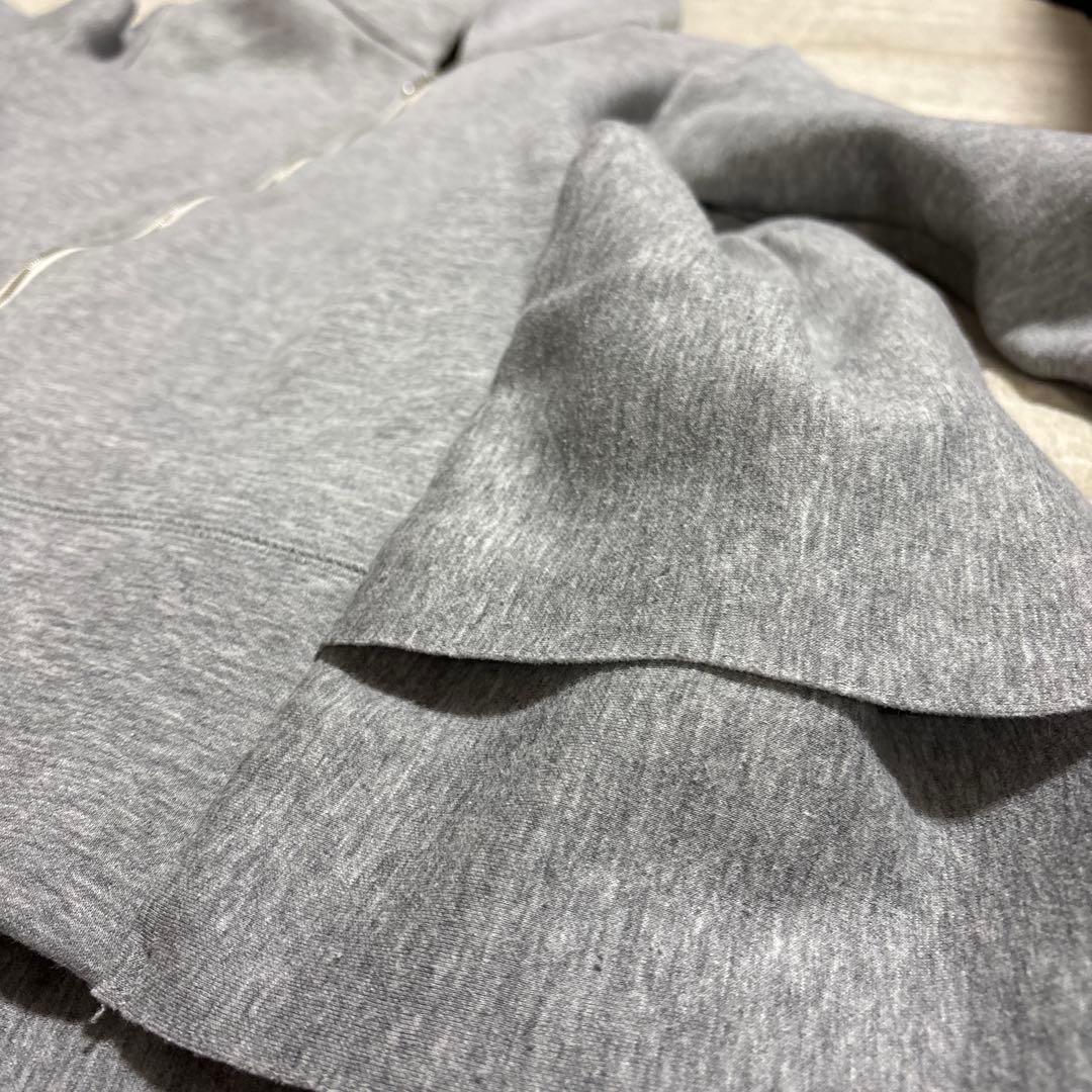 Yori バックフリルグレーパーカー