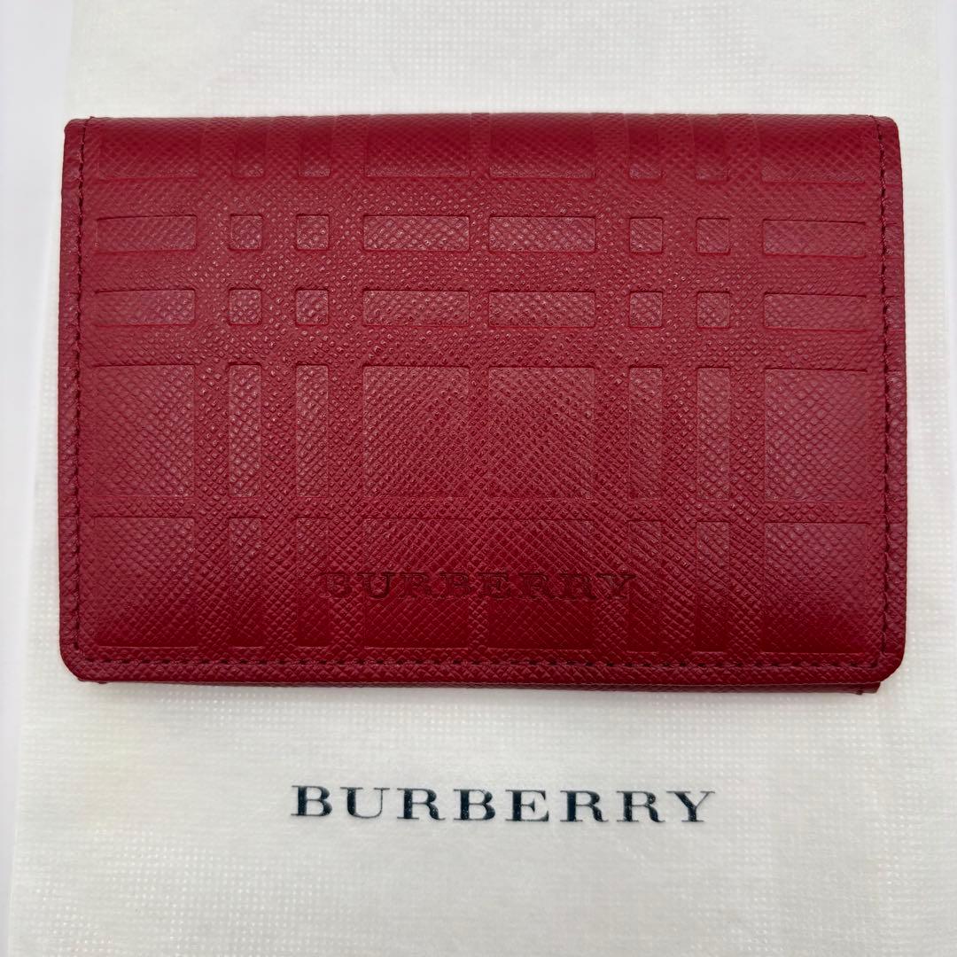 【極美品】　BURBERRY 名刺入れ　カードケース　エンボス　レッド　レザー