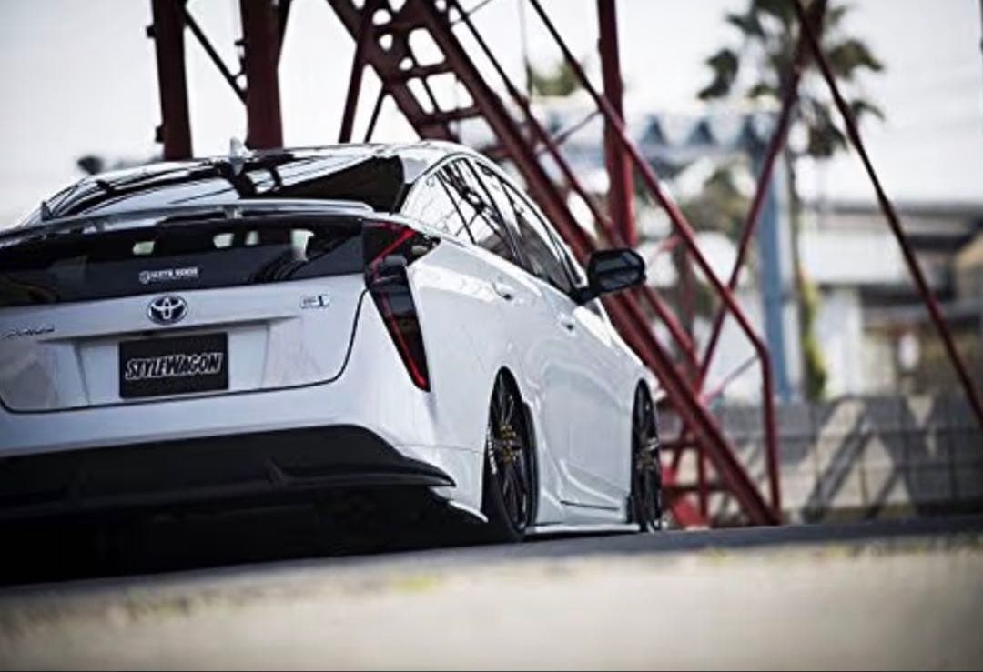 50プリウス前期 シックスセンススモークテール